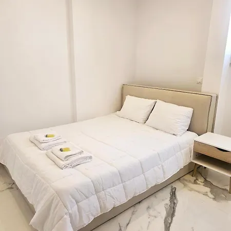 Deluxe Apartment Paphos Exterior photo
